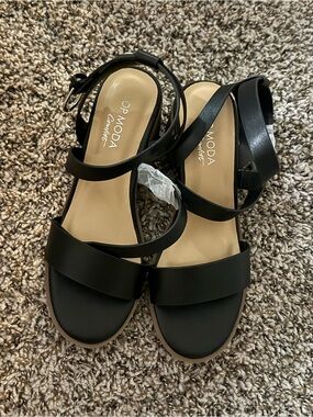 TOP Moda Black Strappy Ankle Strap Sandals